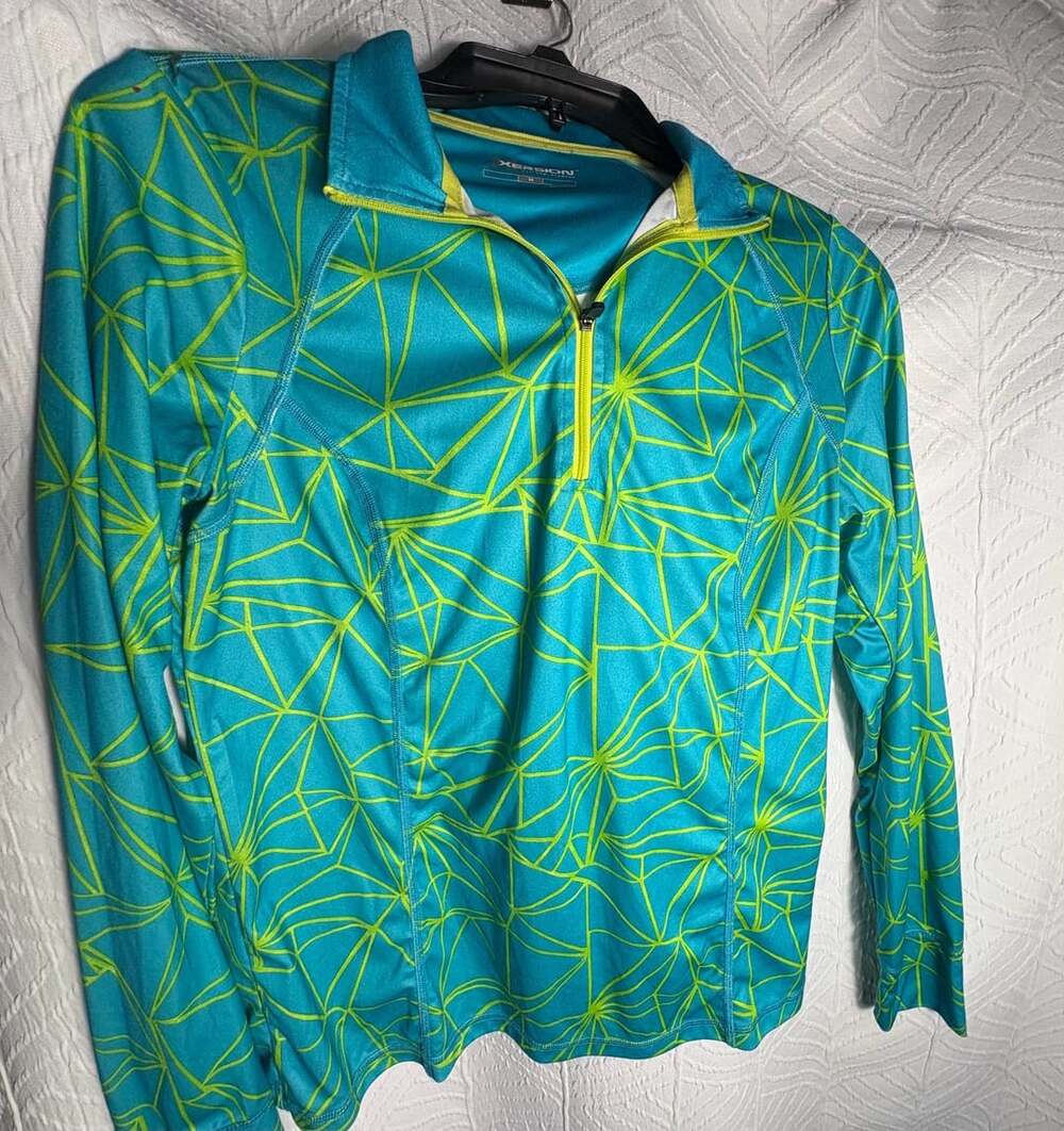 Xersion Geometric Print 1/2 Zip Long Sleeve Athletic Pullover Shirt Blue Green M